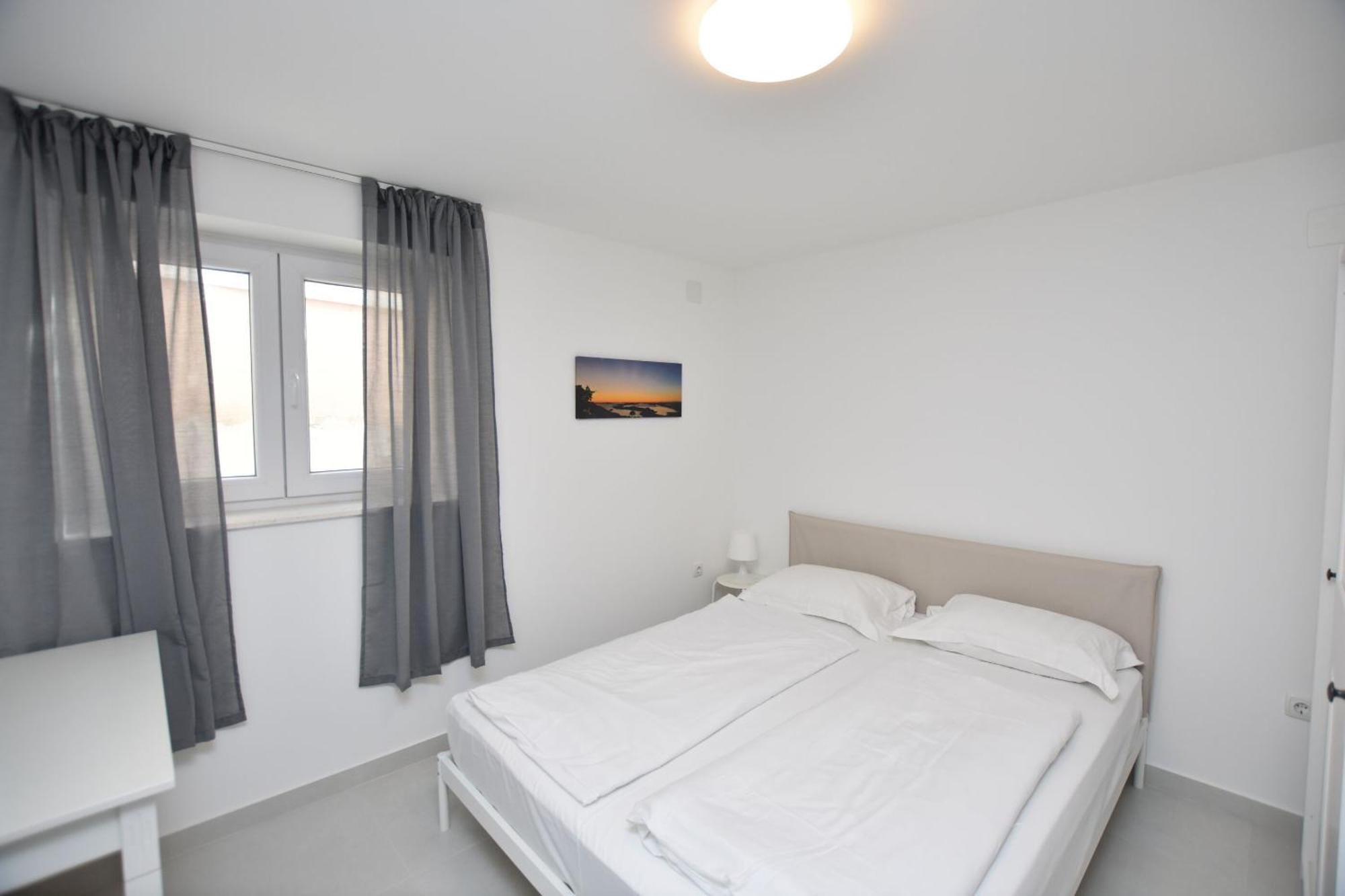 Apartments Leonardo Primošten Extérieur photo